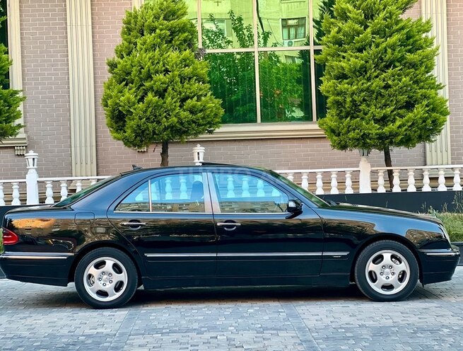 Mercedes E 220 d 2000, 325,000 km - 2.2 л - Bakı