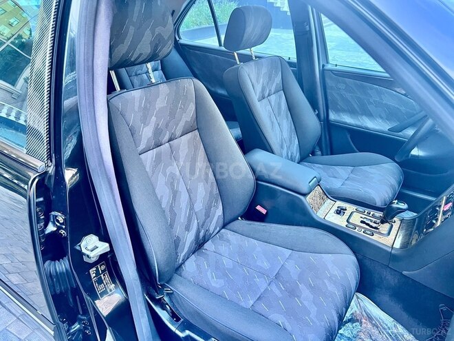 Mercedes E 220 d 2000, 325,000 km - 2.2 л - Bakı