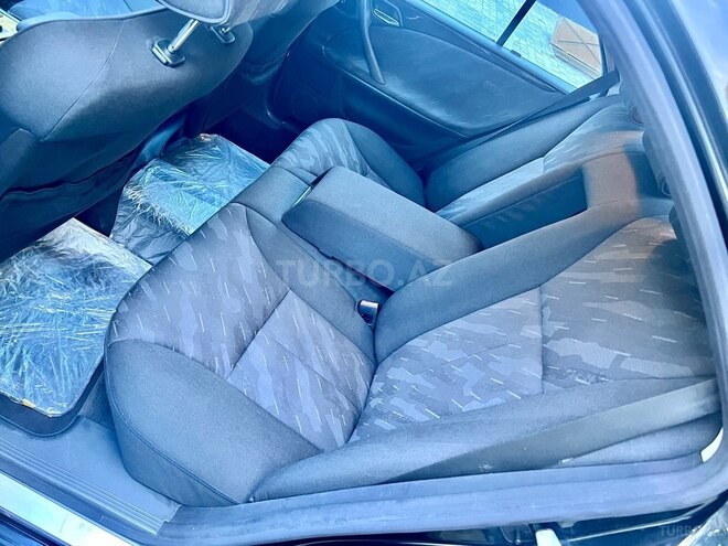 Mercedes E 220 d 2000, 325,000 km - 2.2 л - Bakı