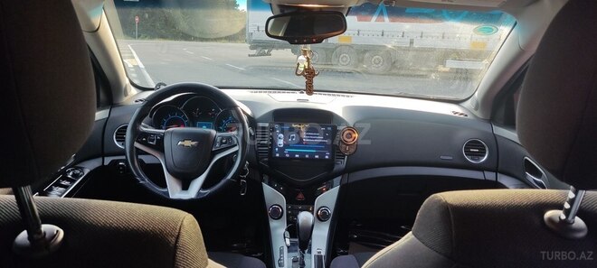 Chevrolet Cruze 2013, 180,299 km - 1.4 л - Qax