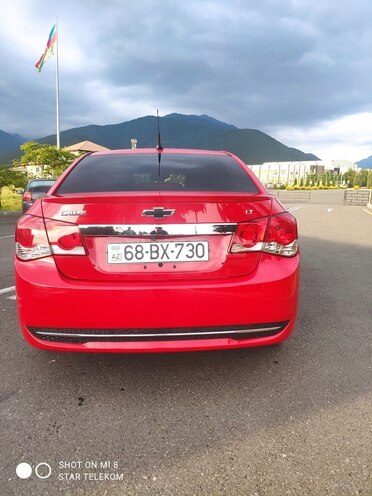 Chevrolet Cruze 2013, 180,299 km - 1.4 л - Qax