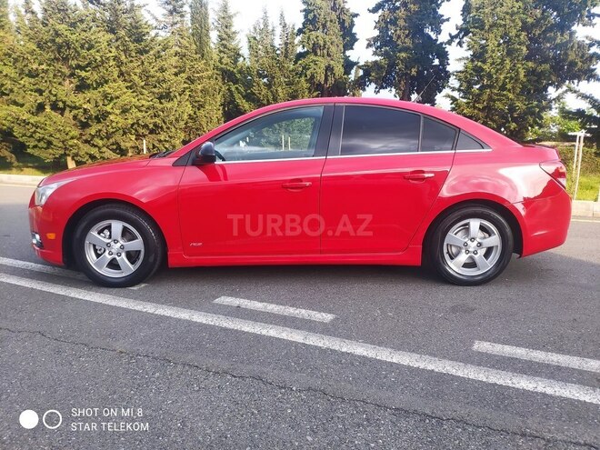 Chevrolet Cruze 2013, 180,299 km - 1.4 л - Qax