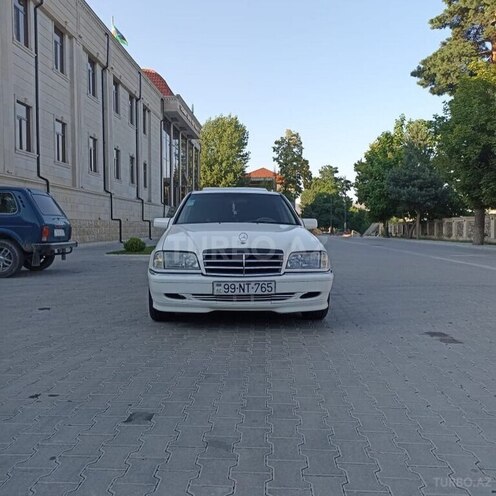 Mercedes C 230 1998, 287,000 km - 2.3 л - Qəbələ