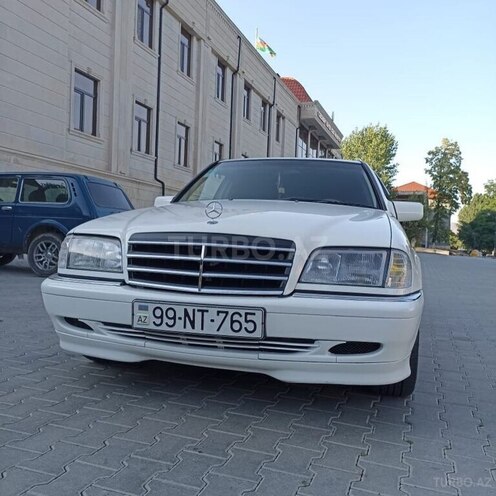 Mercedes C 230 1998, 287,000 km - 2.3 л - Qəbələ
