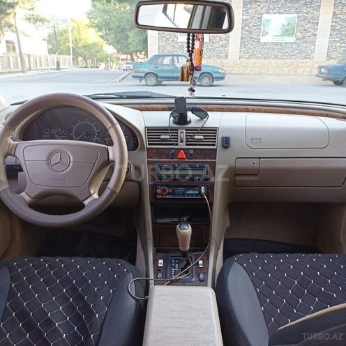 Mercedes C 230 1998, 287,000 km - 2.3 л - Qəbələ