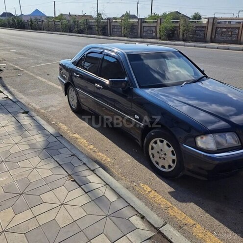Mercedes C 220 d 1999, 362,000 km - 2.2 л - Naftalan