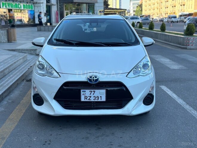 Toyota Prius C 2017, 78,000 km - 1.5 l - Bakı