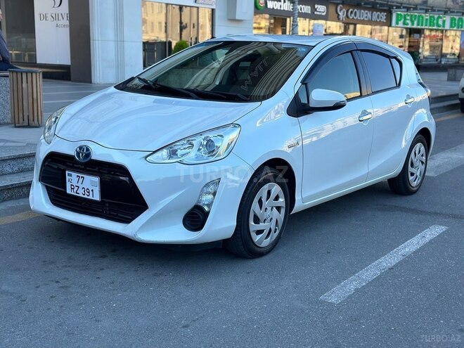 Toyota Prius C 2017, 78,000 km - 1.5 l - Bakı