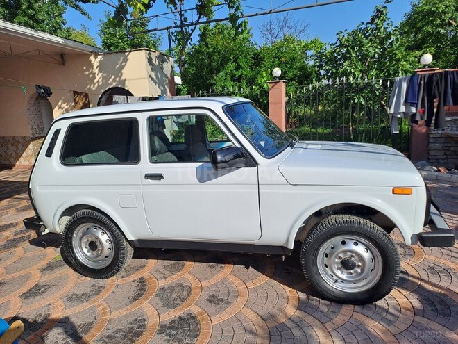 LADA (VAZ) Niva 2007, 190,000 km - 1.7 l - Şabran