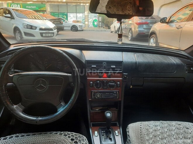 Mercedes C 220 d 1996, 325,466 km - 2.2 л - Bakı