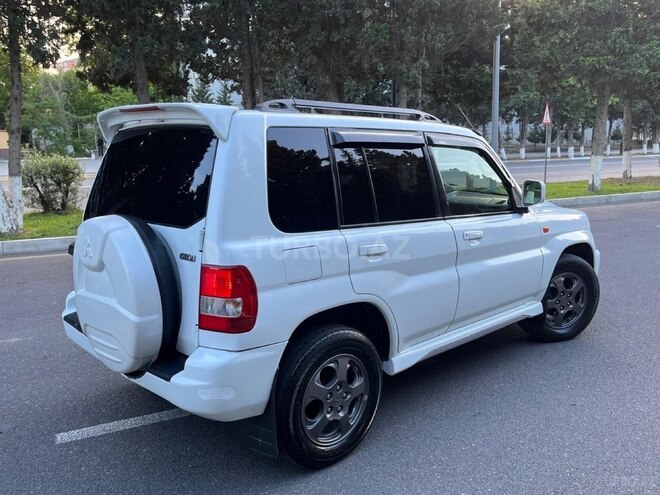 Mitsubishi Pajero io 2002, 276,543 km - 2.0 l - Bakı