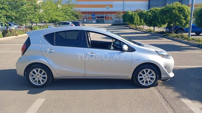 Toyota Aqua 2019, 32,000 km - 1.5 l - Bakı