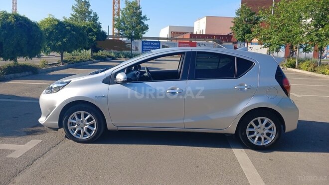Toyota Aqua 2019, 32,000 km - 1.5 l - Bakı