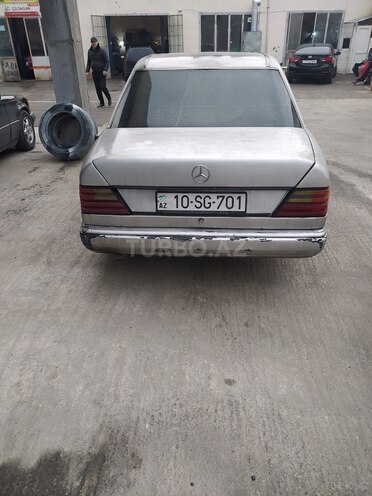 Mercedes E 250 1992, 250,000 km - 2.5 л - Bakı