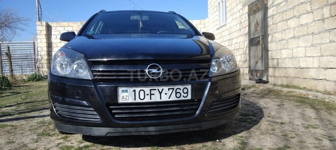 Opel Astra 2005, 222,000 km - 1.4 l - Ucar