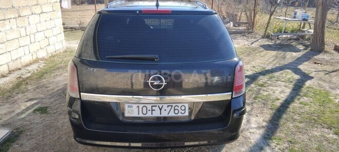 Opel Astra 2005, 222,000 km - 1.4 l - Ucar