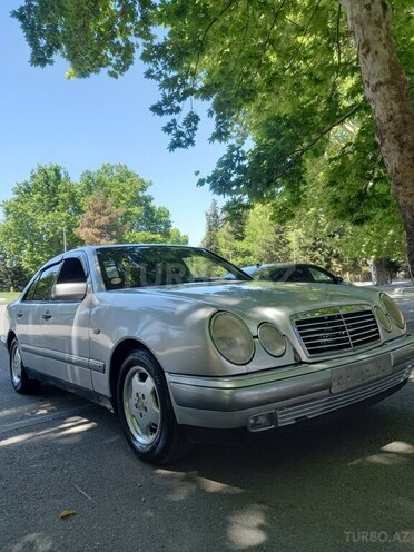 Mercedes E 230 1997, 240,000 km - 2.3 l - Mingəçevir