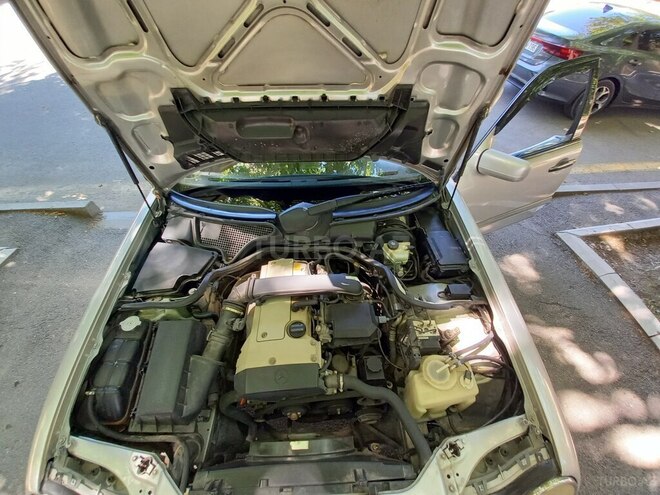 Mercedes E 230 1997, 240,000 km - 2.3 l - Mingəçevir