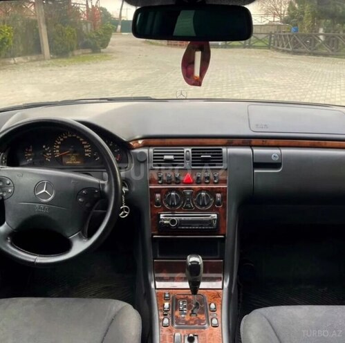 Mercedes E 220 d 2001, 3,680,000 km - 2.2 л - Tərtər