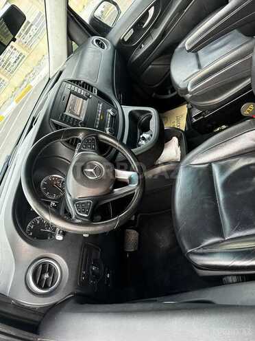 Mercedes  2018, 229,000 km - 2.0 l - Bakı