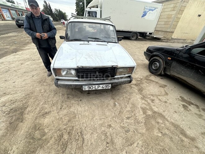 LADA (VAZ) 2106 1986, 99,000 km - 1.5 l - Salyan