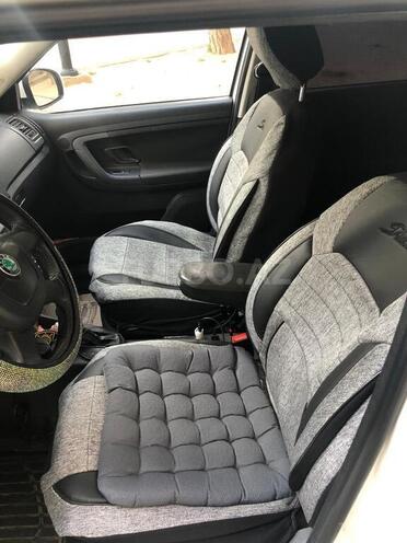 Skoda Fabia 2011, 315,000 km - 1.6 l - Bakı