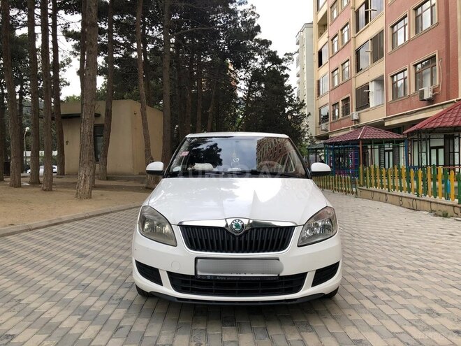 Skoda Fabia 2011, 315,000 km - 1.6 l - Bakı