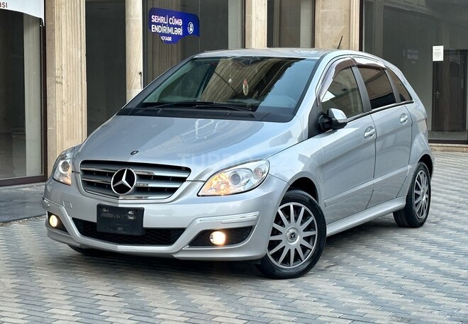 Mercedes B 180 2009, 99,000 km - 1.7 л - Bakı