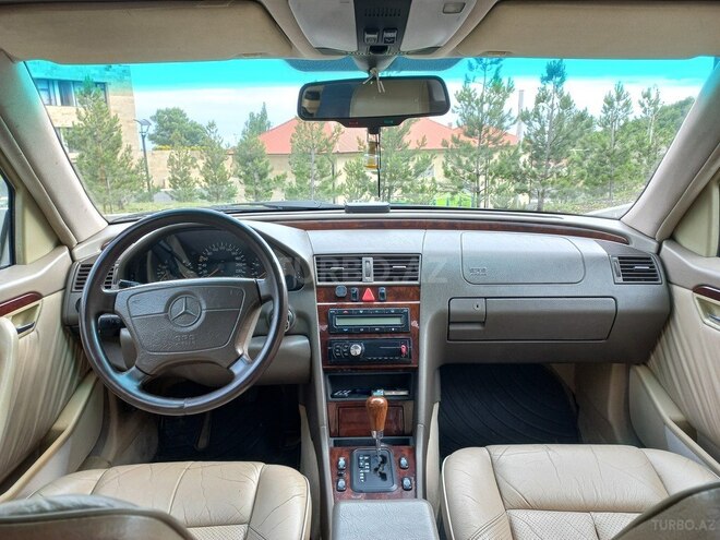 Mercedes C 230 1996, 421,000 km - 2.3 l - Şəki