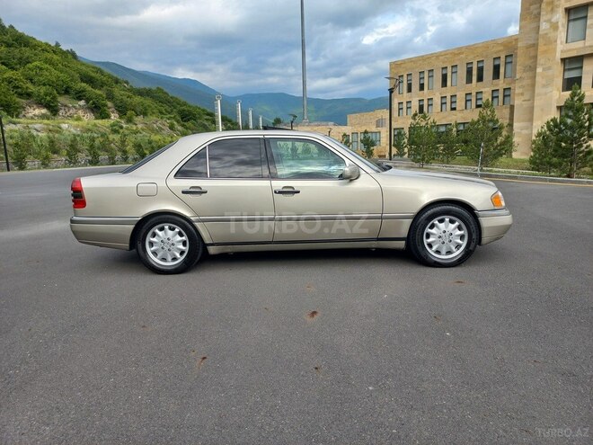 Mercedes C 230 1996, 421,000 km - 2.3 l - Şəki