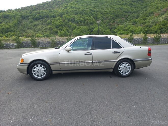 Mercedes C 230 1996, 421,000 km - 2.3 l - Şəki