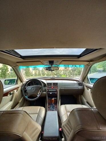 Mercedes C 230 1996, 421,000 km - 2.3 l - Şəki