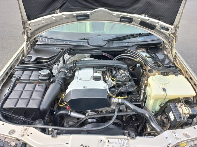 Mercedes C 230 1996, 421,000 km - 2.3 l - Şəki