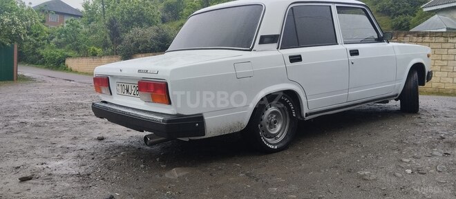 LADA (VAZ) 2107