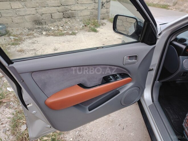 Mitsubishi Airtrek 2001, 233,500 km - 2.0 л - Bakı