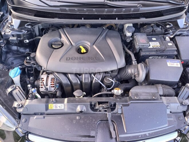 Hyundai Elantra 2015, 192,000 km - 1.8 л - Bakı