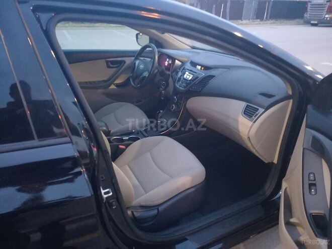 Hyundai Elantra 2015, 192,000 km - 1.8 л - Bakı