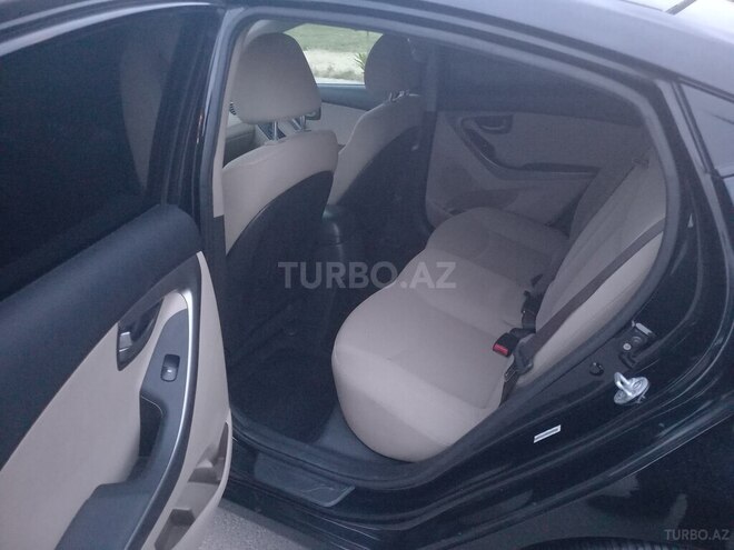 Hyundai Elantra 2015, 192,000 km - 1.8 л - Bakı