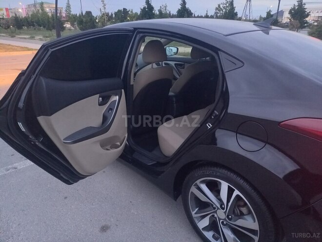Hyundai Elantra 2015, 192,000 km - 1.8 л - Bakı