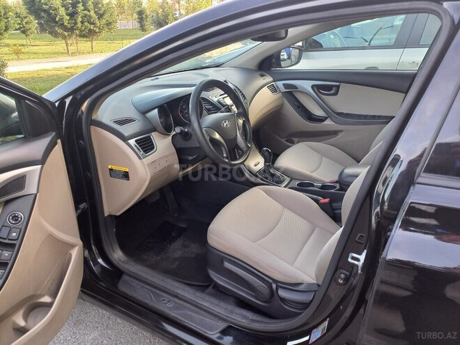 Hyundai Elantra 2015, 192,000 km - 1.8 л - Bakı