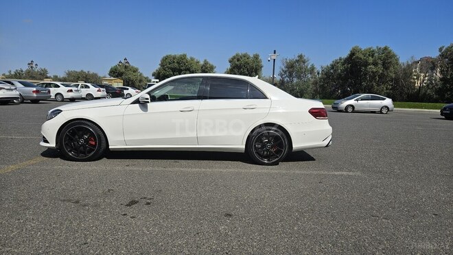 Mercedes E 220 d 2013, 211,000 km - 2.2 л - Bakı