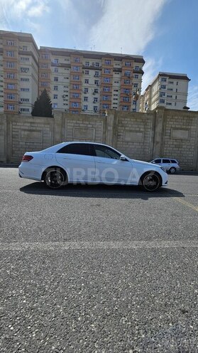 Mercedes E 220 d 2013, 211,000 km - 2.2 л - Bakı