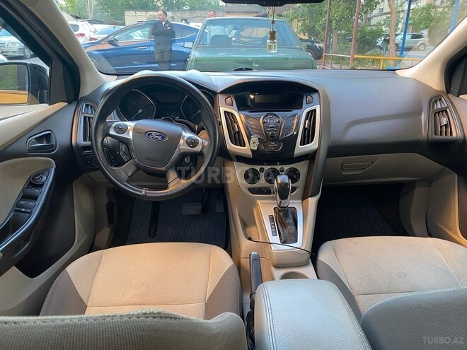 Ford Focus 2011, 232,792 km - 2.0 l - Bakı