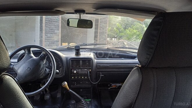 GAZ 3110 2002, 318,000 km - 2.4 l - İsmayıllı