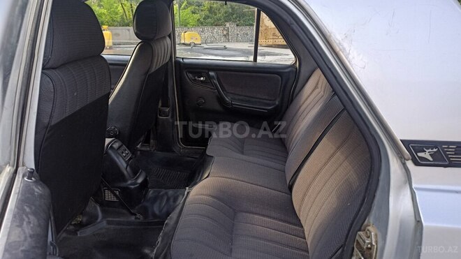 GAZ 3110 2002, 318,000 km - 2.4 l - İsmayıllı