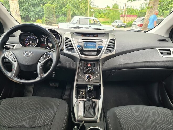 Hyundai Elantra 2015, 123,545 km - 1.8 l - Ağcabədi