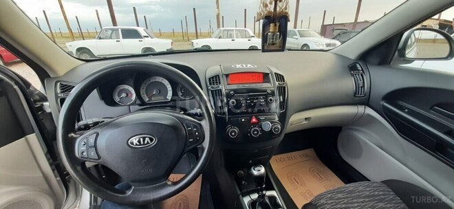 Kia Ceed 2009, 193,000 km - 1.4 л - Gəncə