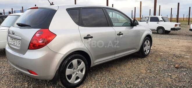 Kia Ceed 2009, 193,000 km - 1.4 л - Gəncə