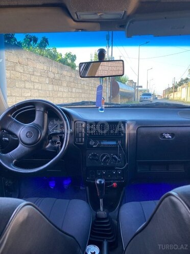 Volkswagen Polo 1995, 269,177 km - 1.6 l - Bakı