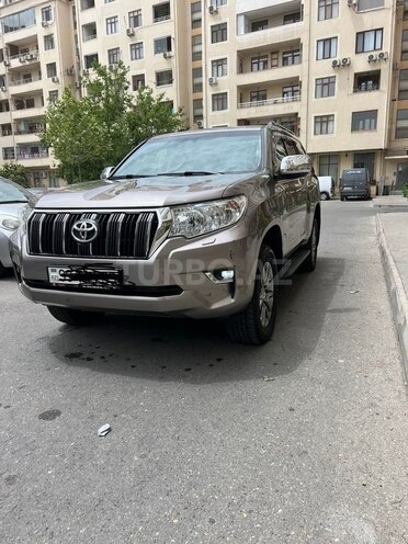 Toyota Land Cruiser Prado 2018, 144,000 km - 3.0 л - Bakı